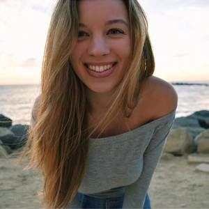 Meet your Posher, Carly